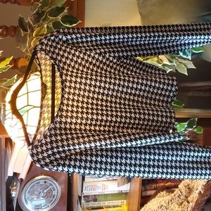 Ladies' houndstooth crop top